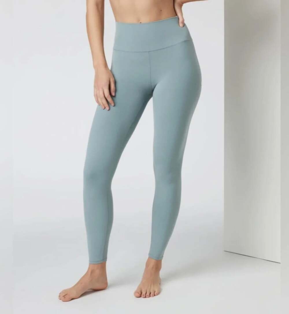 Vuori Bliss Blend All the Feels Leggings in Ether Blue Size Small